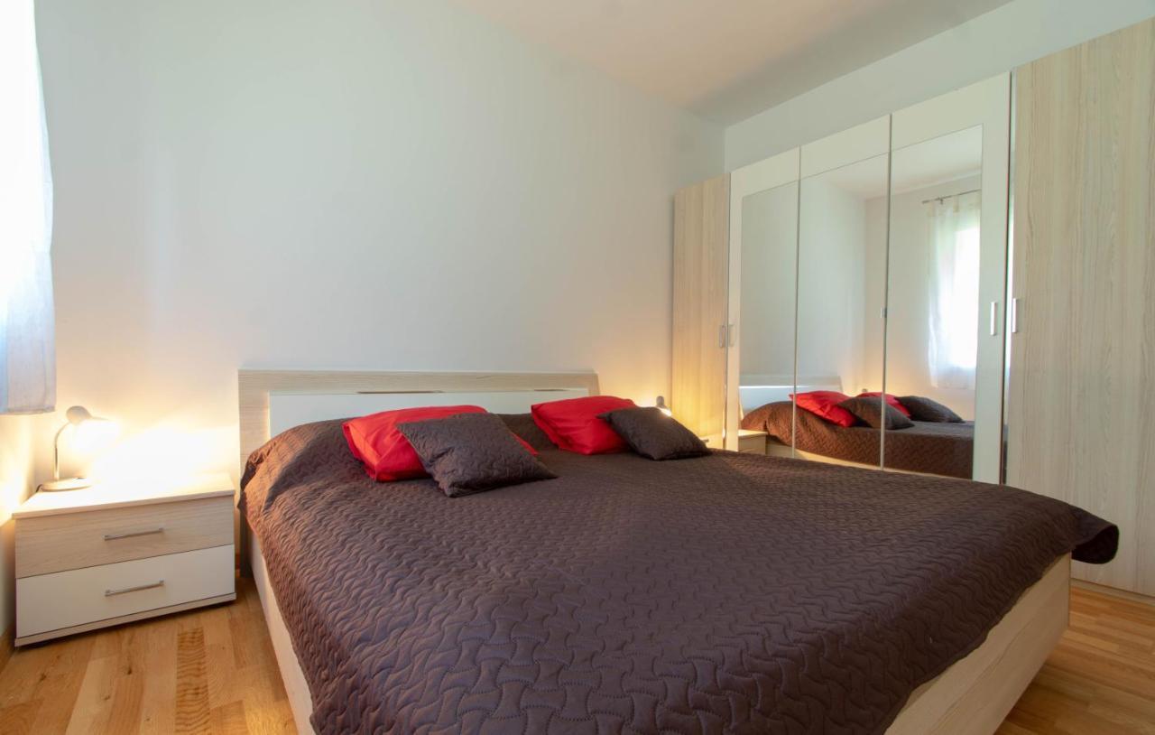 Apartments Valeria Zrnovo Exterior foto