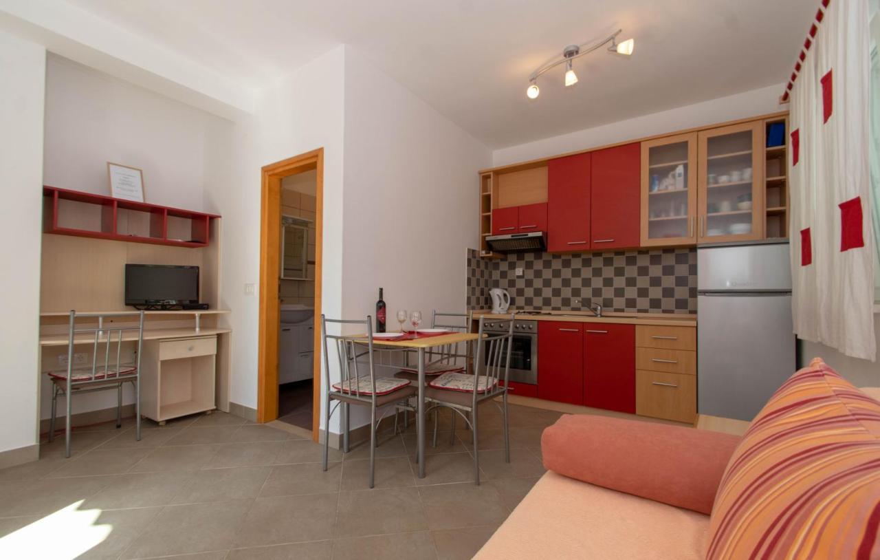 Apartments Valeria Zrnovo Exterior foto